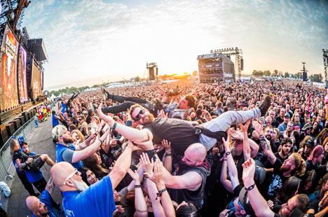 wacken_crowd_security